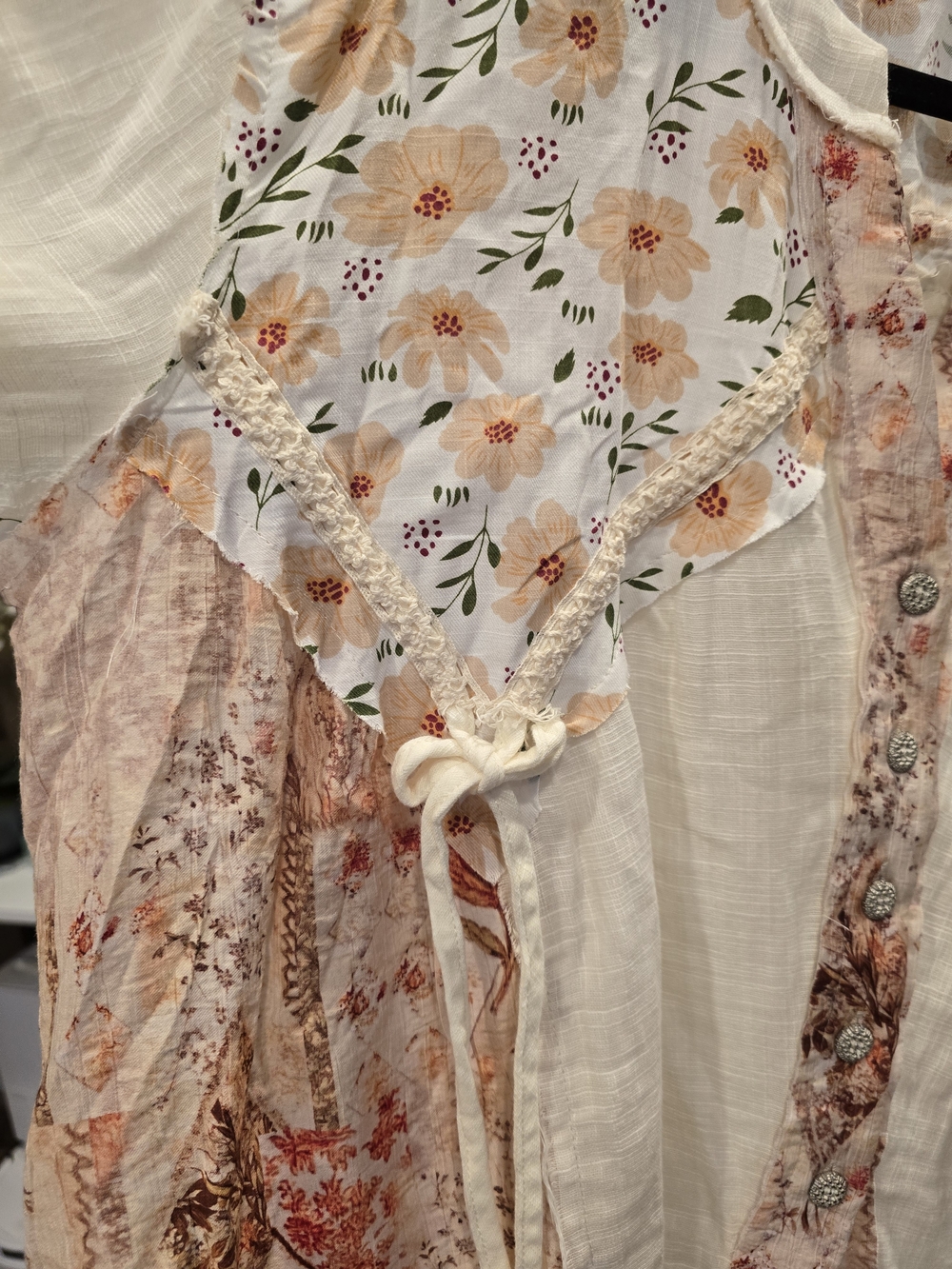 POL Cream Floral Patchwork Blouse with Pink Accents - Picture 5 of 10